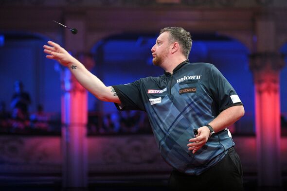 Cameron Menzies Mundur dari World Matchplay Darts karena Pingsan Akibat Tekanan Darah Tinggi